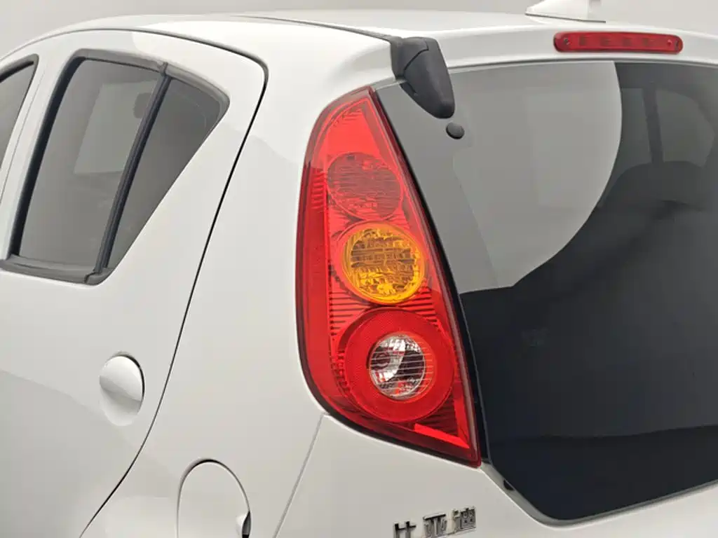BYD e1 — миниатюра 13