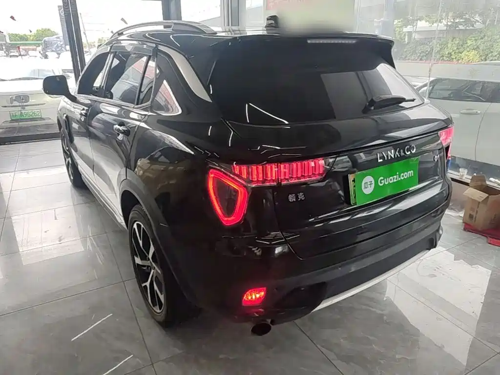 Lynk & Co 01 EM-P — миниатюра 5