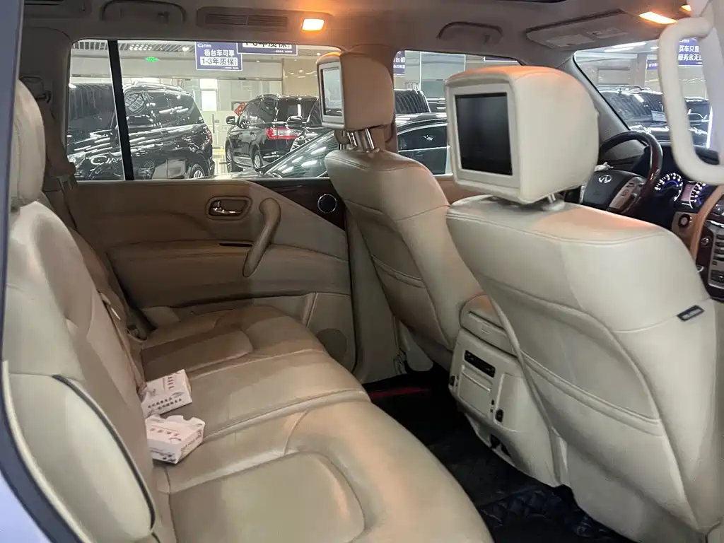 Infiniti QX80 2018 5.6L