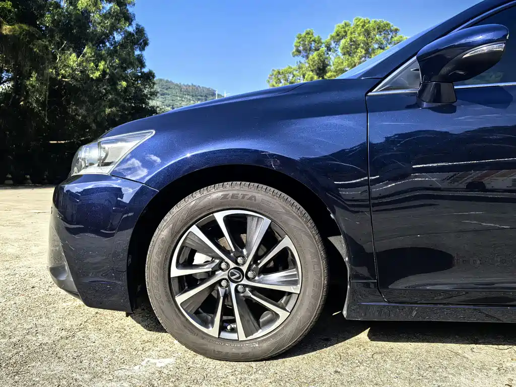 Lexus CT 2017 CT200h Elite V