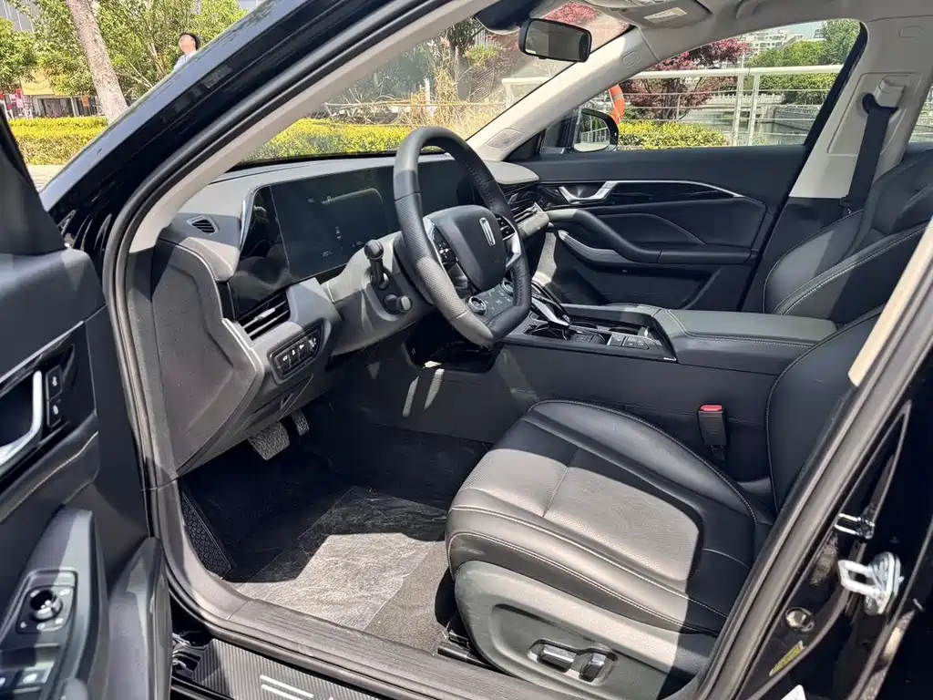 Bestune B70 2021 1.5T AT
