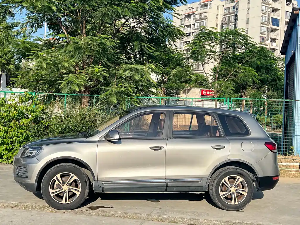 Yema Mustang T70 — миниатюра 3