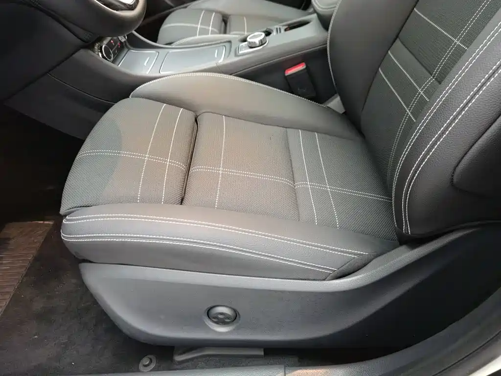 Mercedes-Benz A-Class (Import) — миниатюра 20