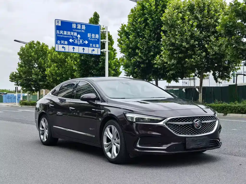 Buick LaCrosse 2022 Avenir
