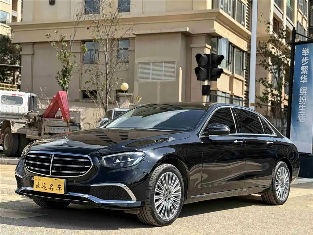 MERCEDES-BENZ E CLASS