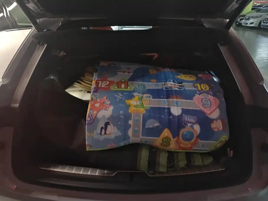 HONGMENG ZHIXING ASK THE WORLD M5