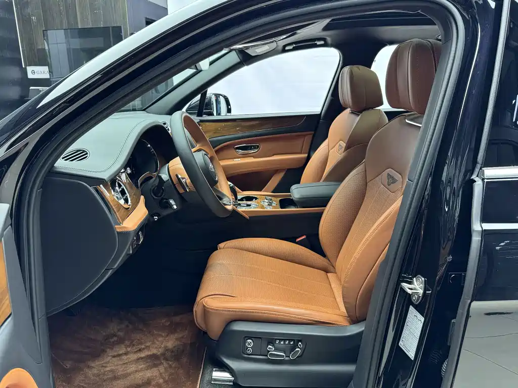 Bentley Bentayga — фотографии объявления, Фото 13