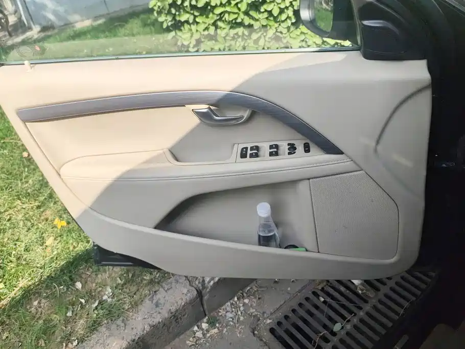 Volvo S80L — миниатюра 7