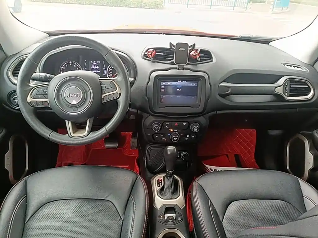 Jeep Renegade — миниатюра 10