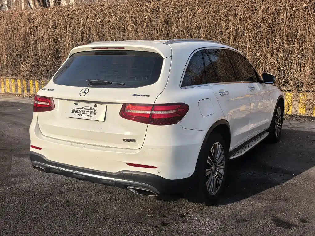 Mercedes-Benz GLC 2016 GLC 260 4MATIC