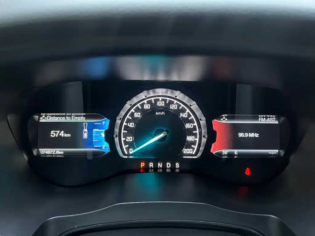 Ford Everest — миниатюра 6