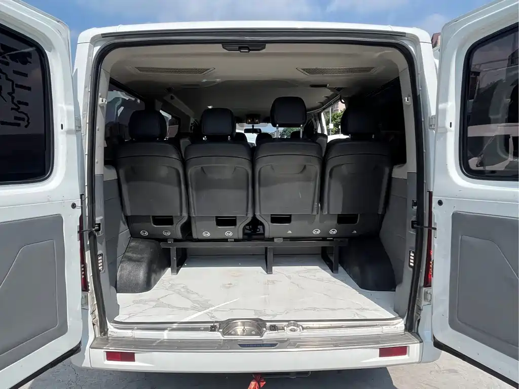 MAXUS V80 — миниатюра 13
