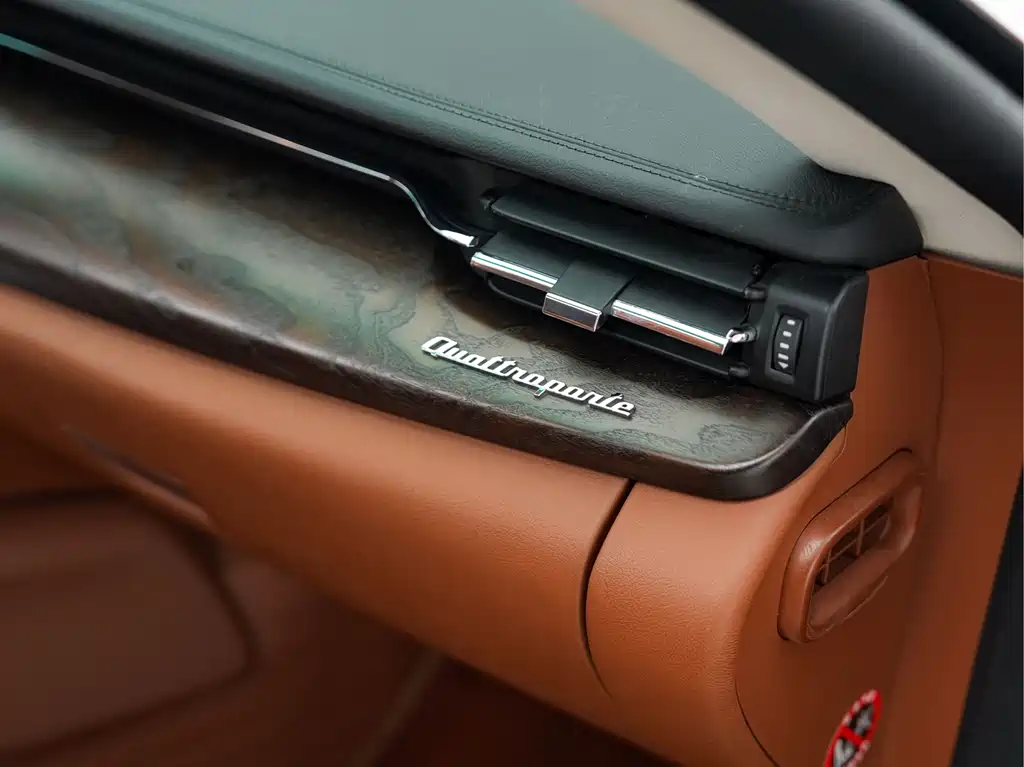 Maserati Quattroporte — миниатюра 15