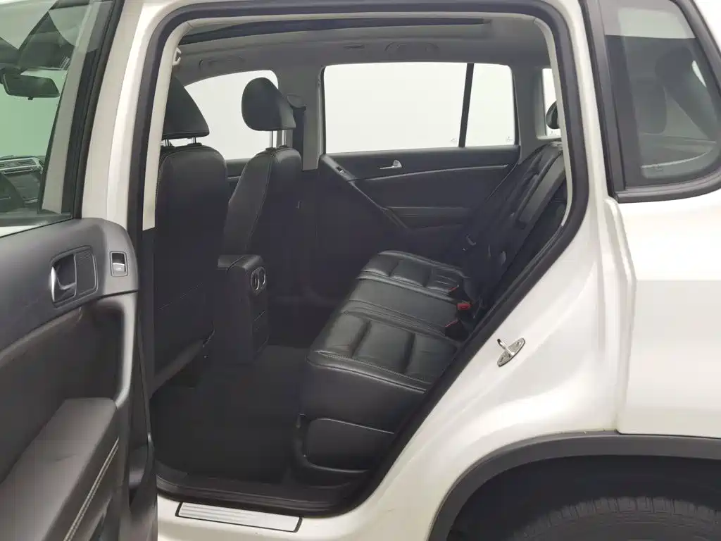Volkswagen Tiguan — миниатюра 15