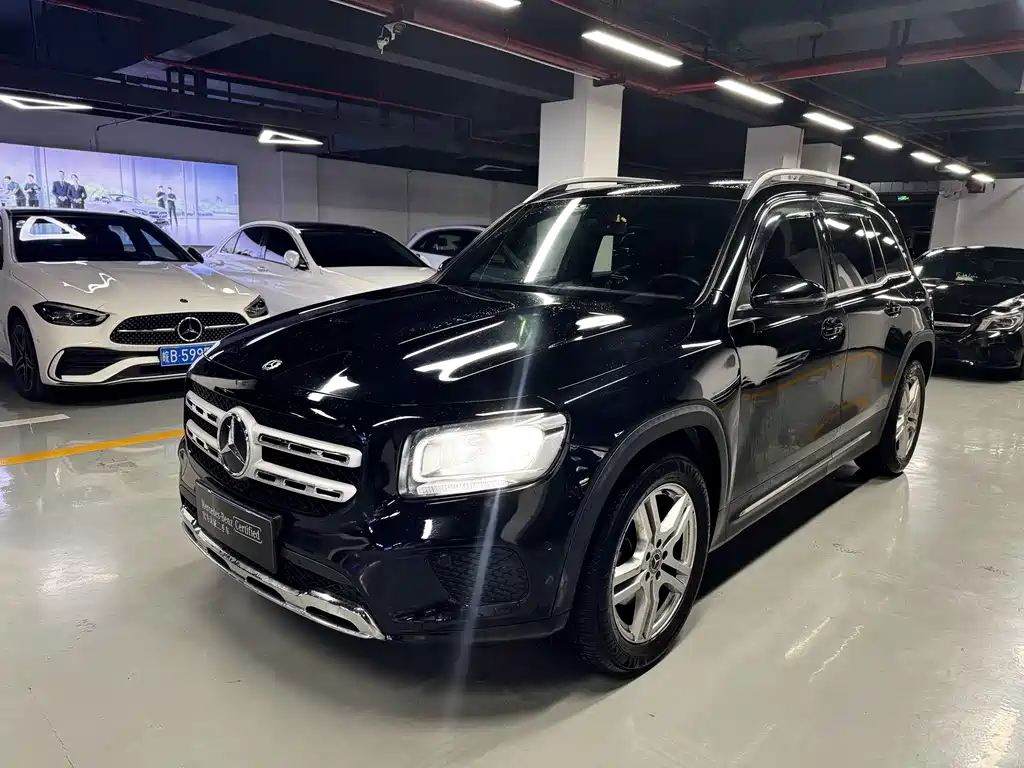 Mercedes-Benz GLB 2021