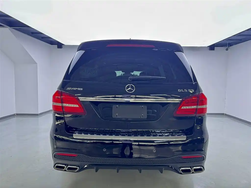 MERCEDES-BENZ GLS AMG