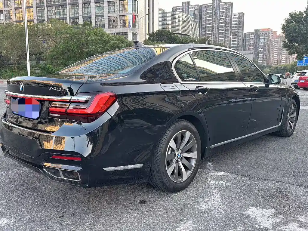 BMW 7 Series 7 2009 740Li Lead