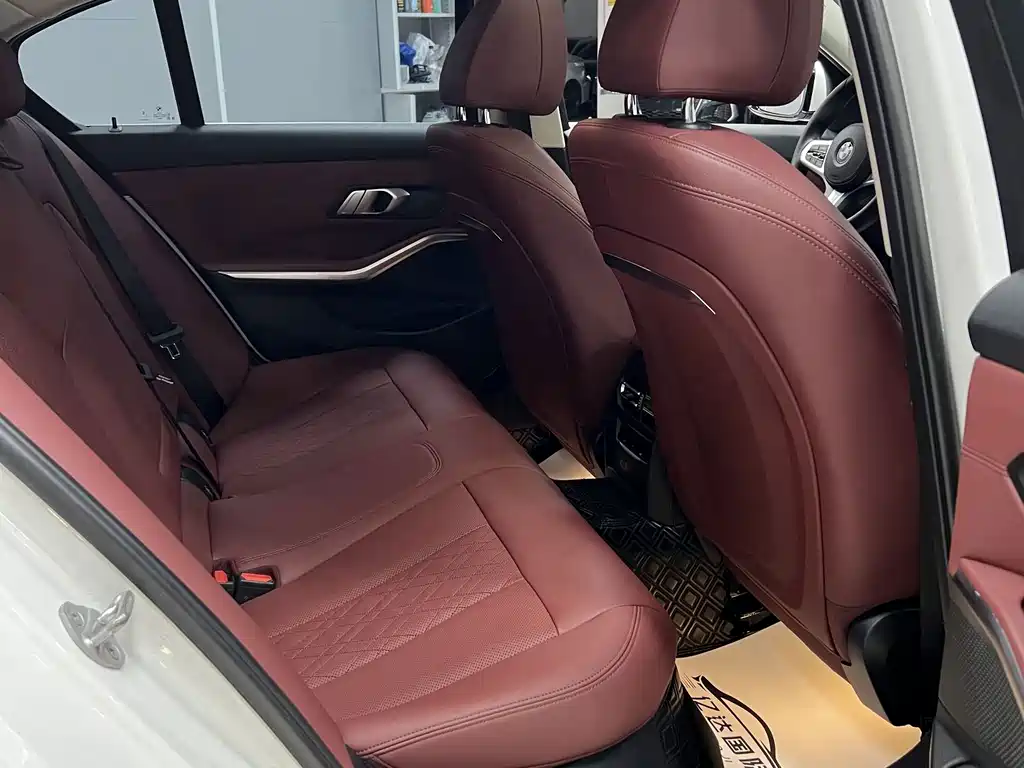 BMW 3 Series — миниатюра 19