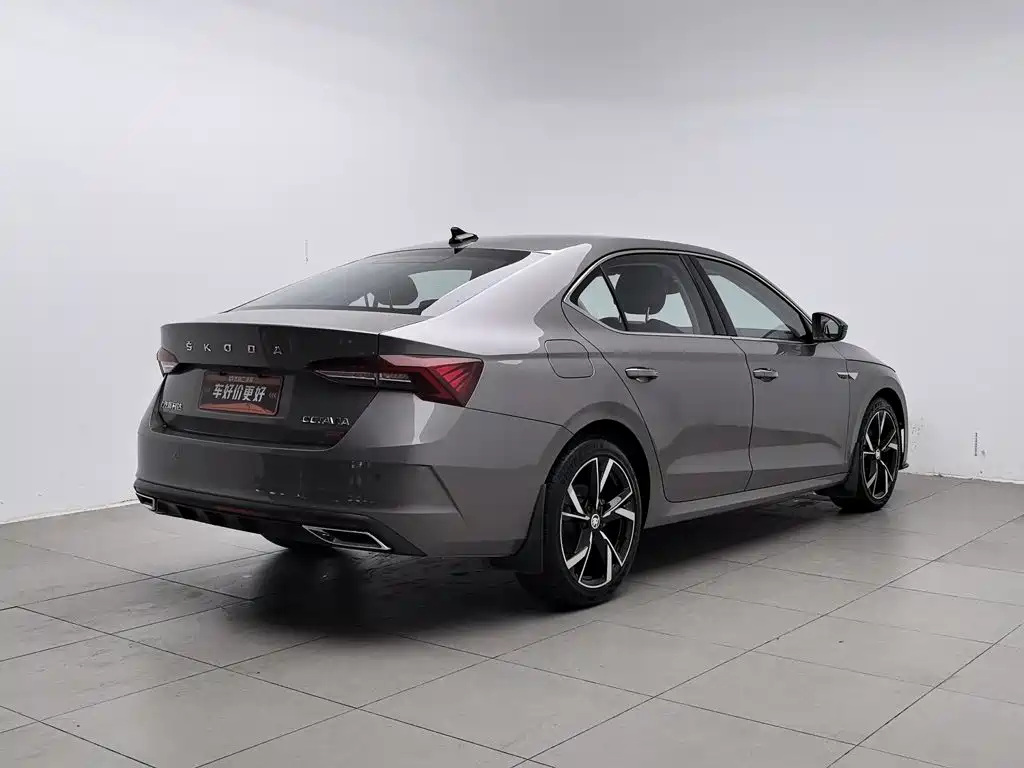 Skoda Octavia - фото 2