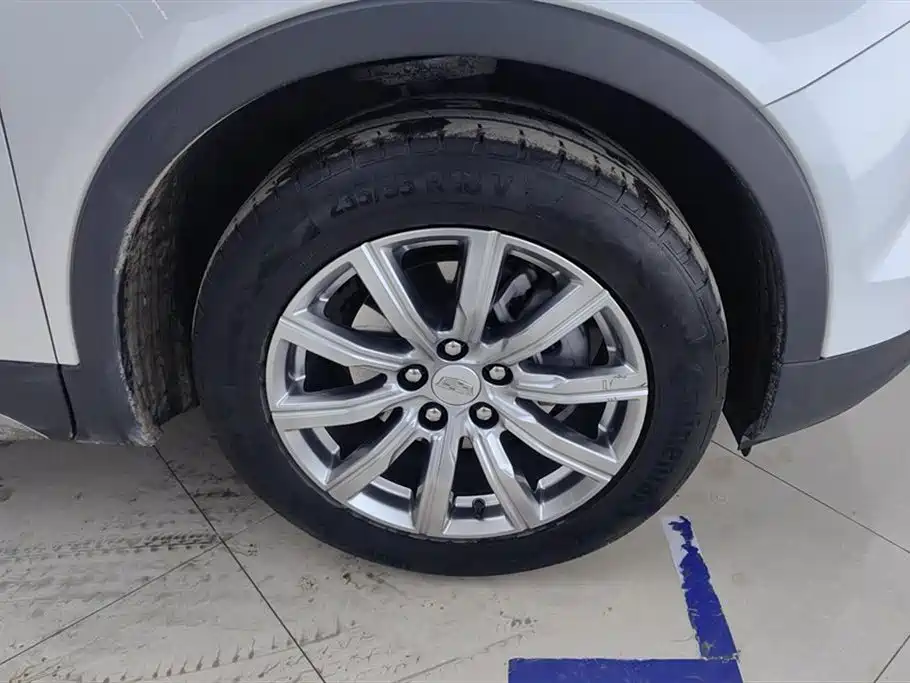 Cadillac XT4 2022 28T Luxury