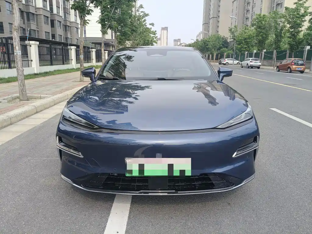 Geely Galaxy Galaxy 8 8 2025 130km EM-i Premium