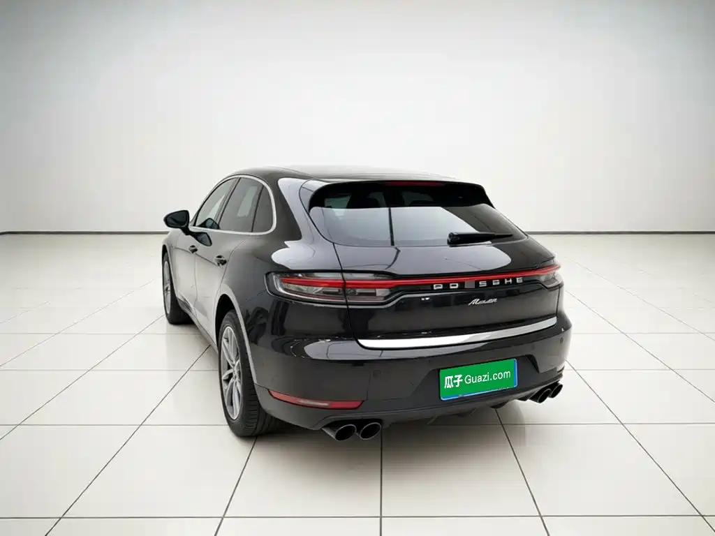 Porsche Macan — миниатюра 4