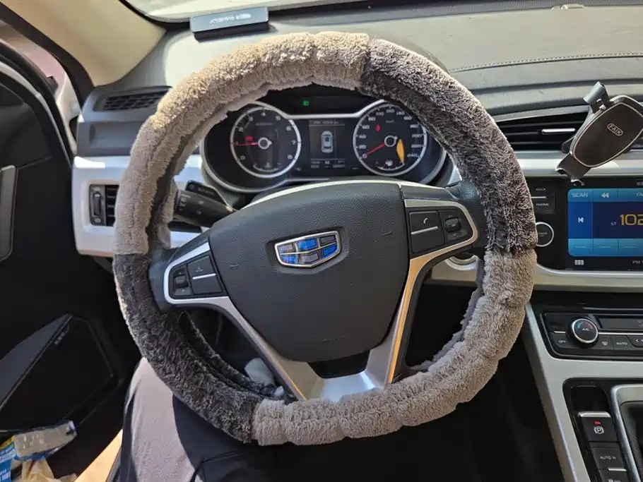 Geely Boyue — миниатюра 15