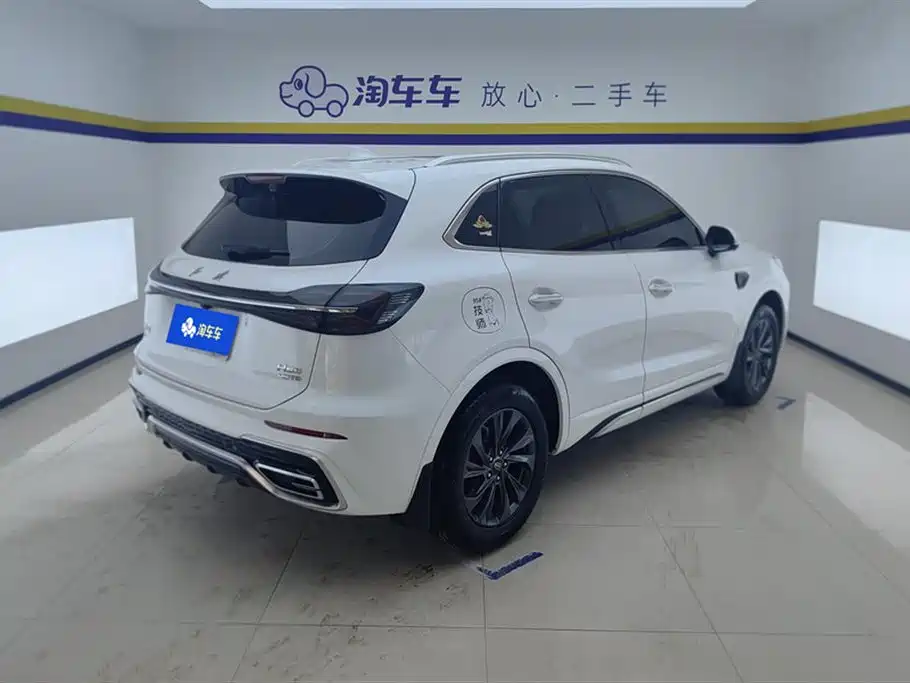 Hongqi HS5 2023 2.0T Pro