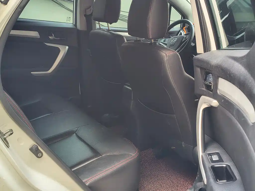 JAC S3 2016 1.5L MT Luxury