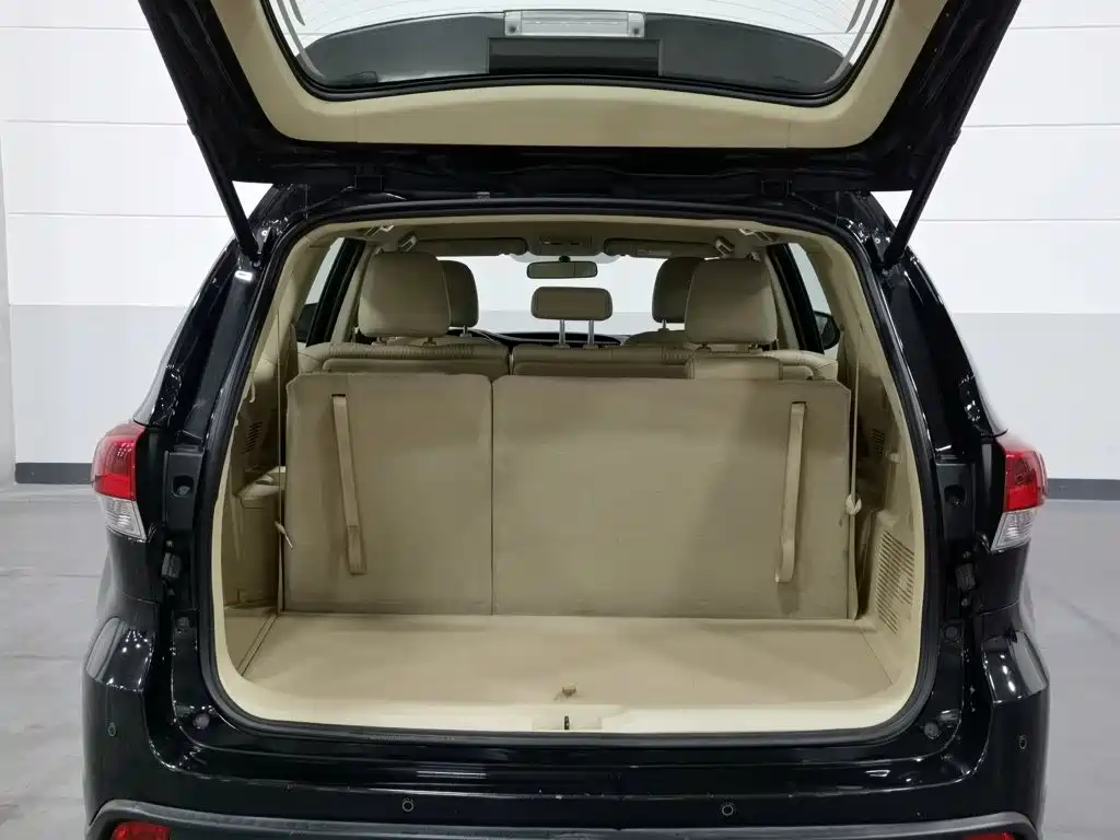 Toyota Highlander — миниатюра 16