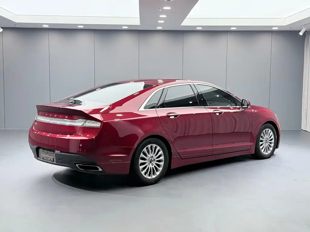 Lincoln MKZ — миниатюра 6