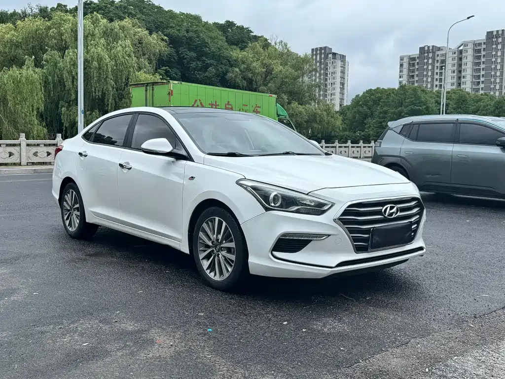 Hyundai Mistra