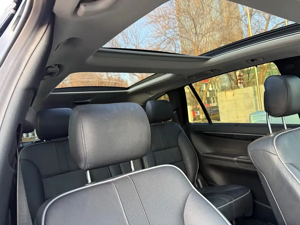 MERCEDES-BENZ R CLASS