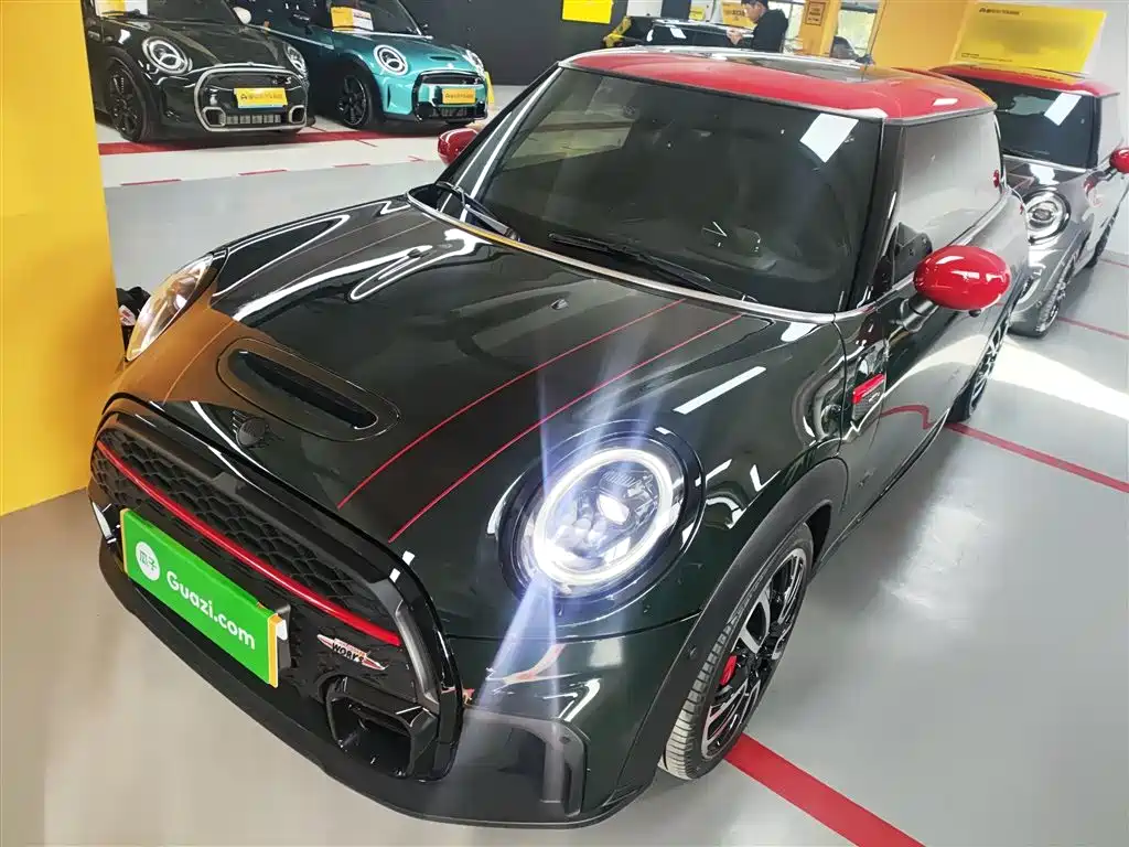 MINI JCW