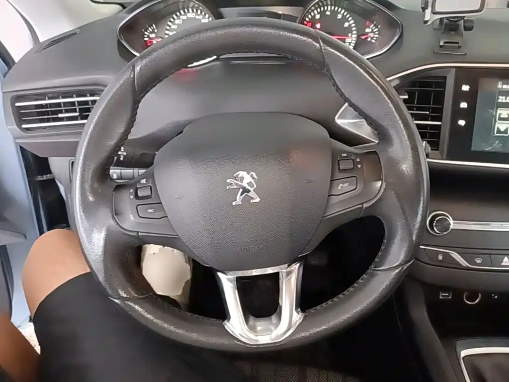 Peugeot 308S — миниатюра 11