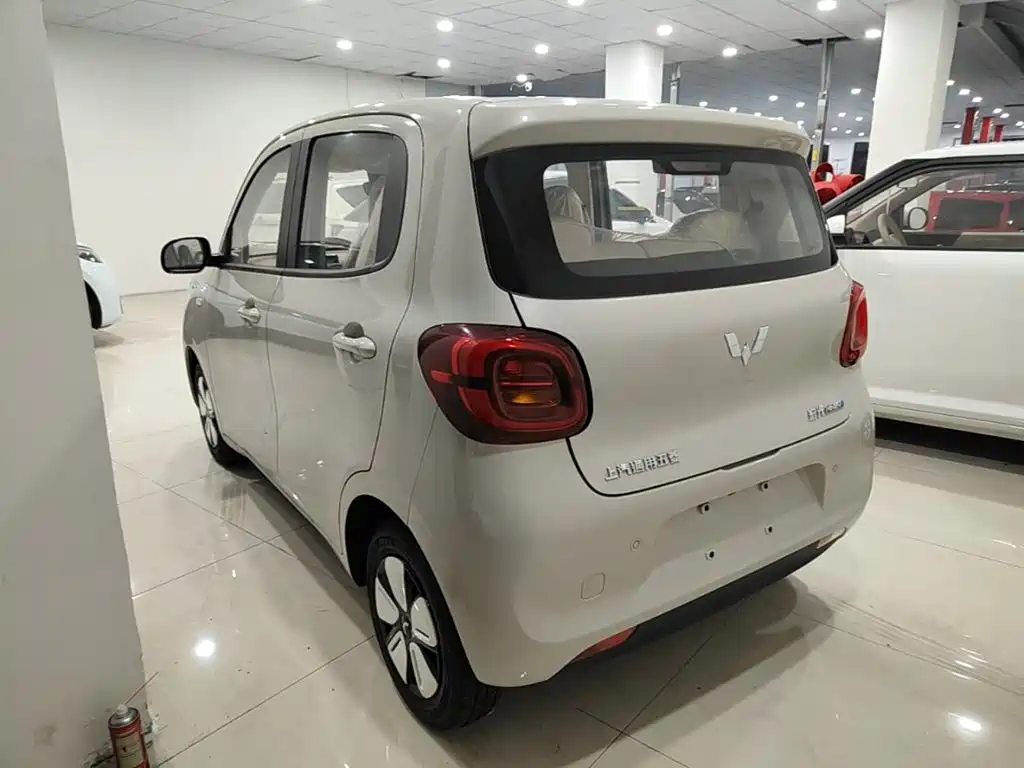 Wuling MINIEV — миниатюра 5