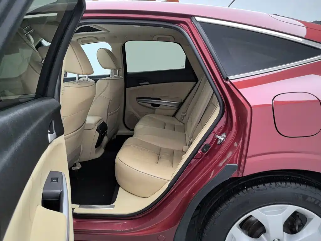 Honda Crosstour — миниатюра 15