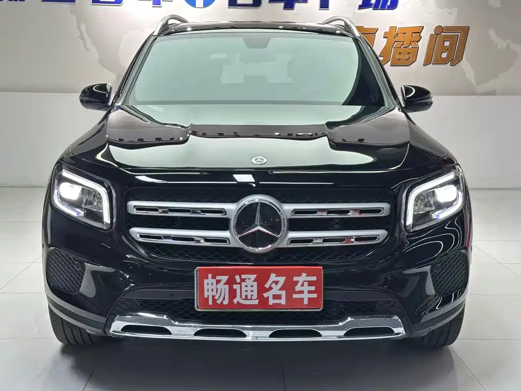 Mercedes-Benz GLB 2023