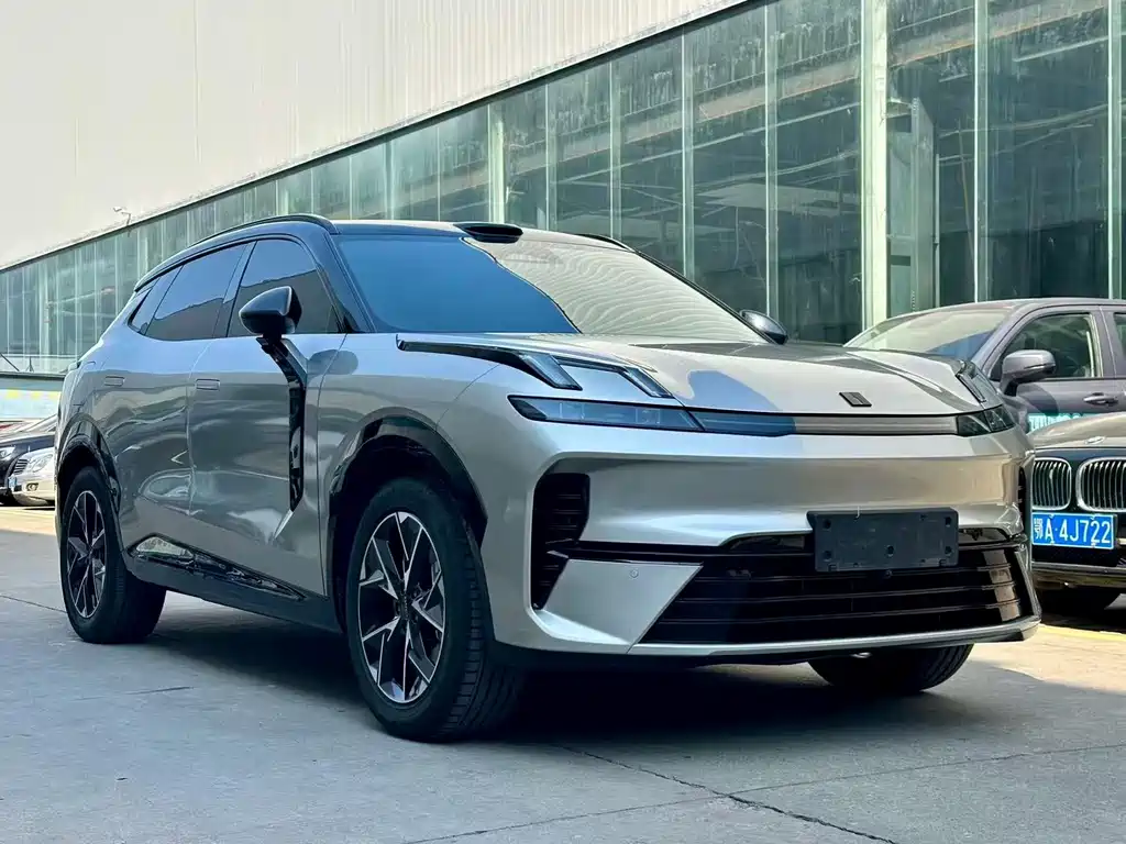 Lynk & Co 08 EM-P — миниатюра 3