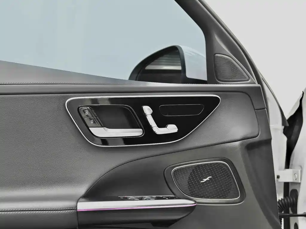Mercedes-Benz C-Class New Energy — миниатюра 32