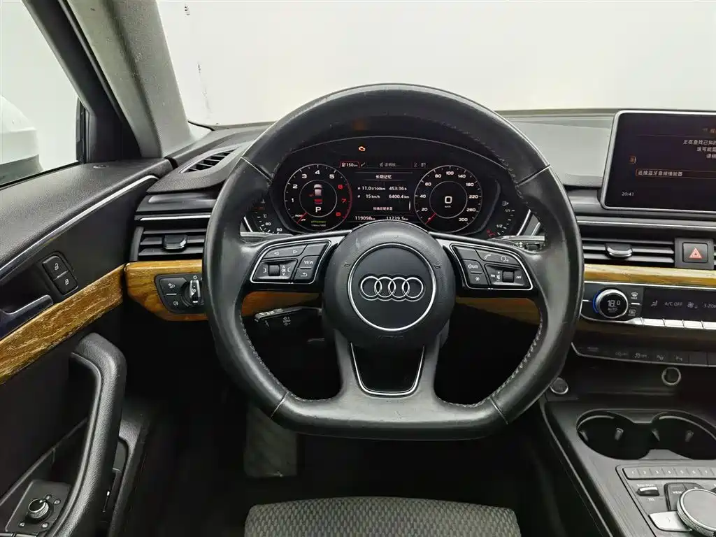 AUDI A4L
