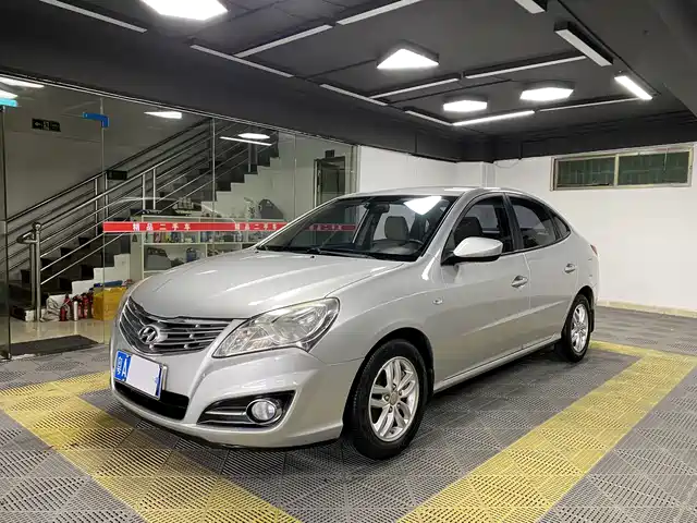 Hyundai Elantra Yuedong