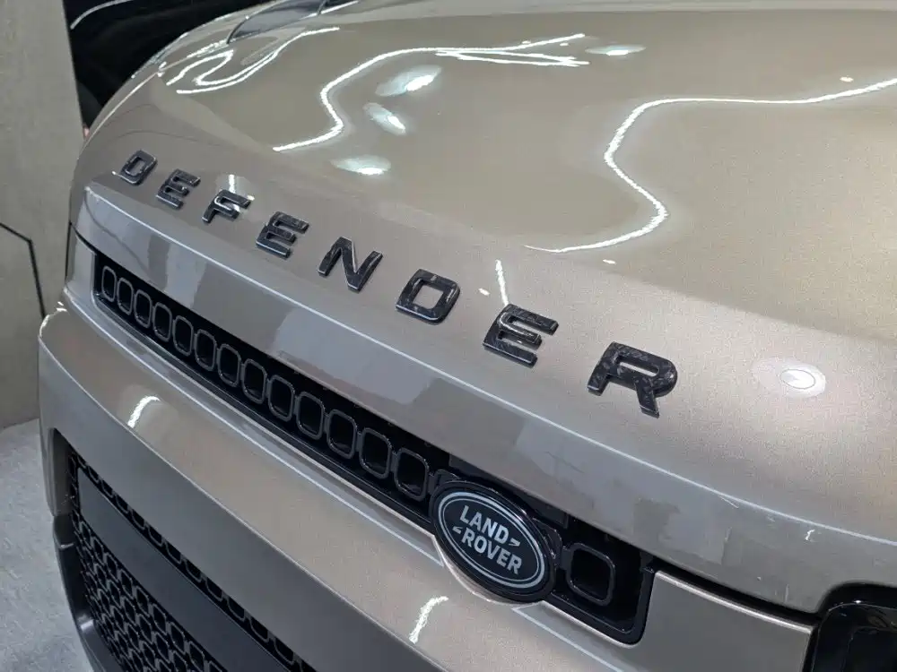 Land Rover Land Rover Defender 2026 110 OCTA BLACK