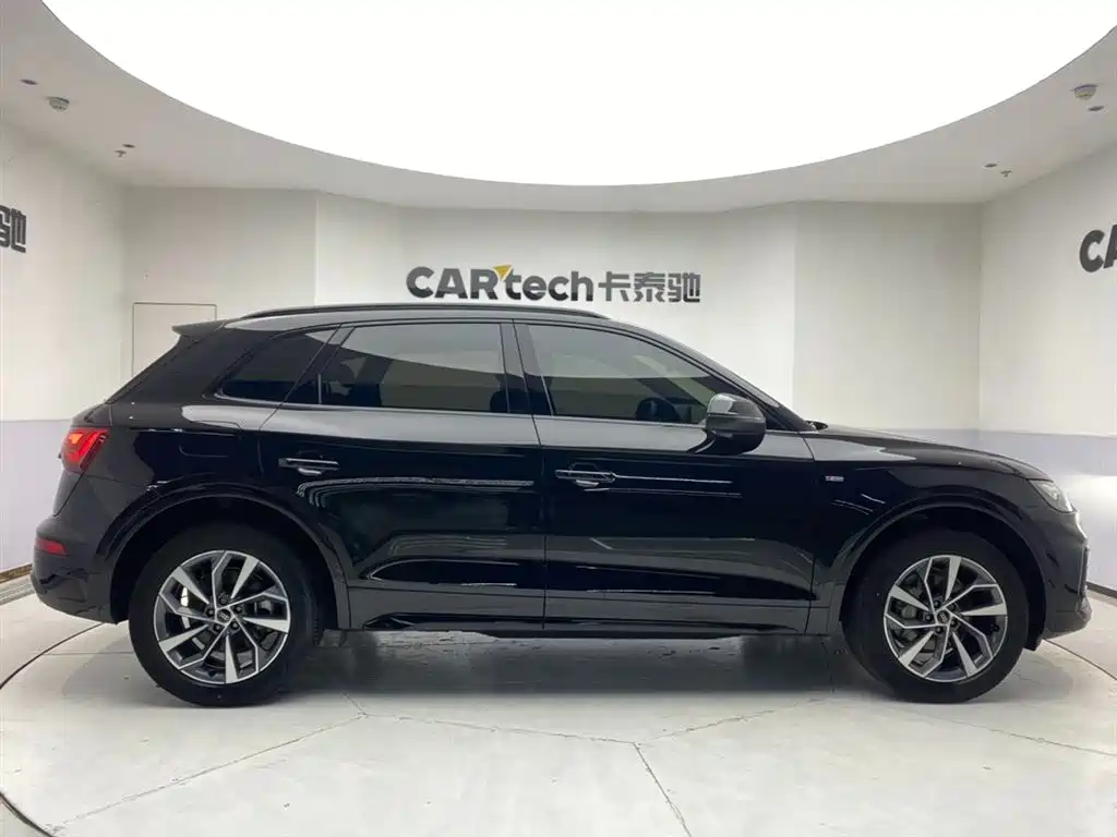 Audi Q5L 2023 40T Luxury