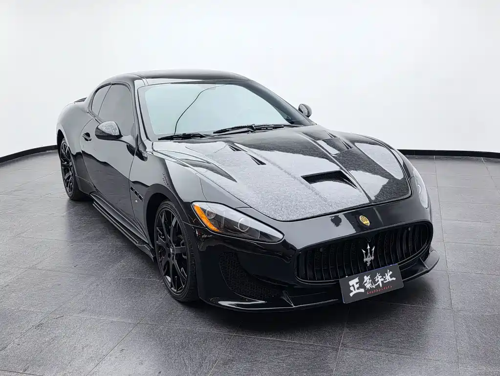 Maserati GranTurismo — миниатюра 9