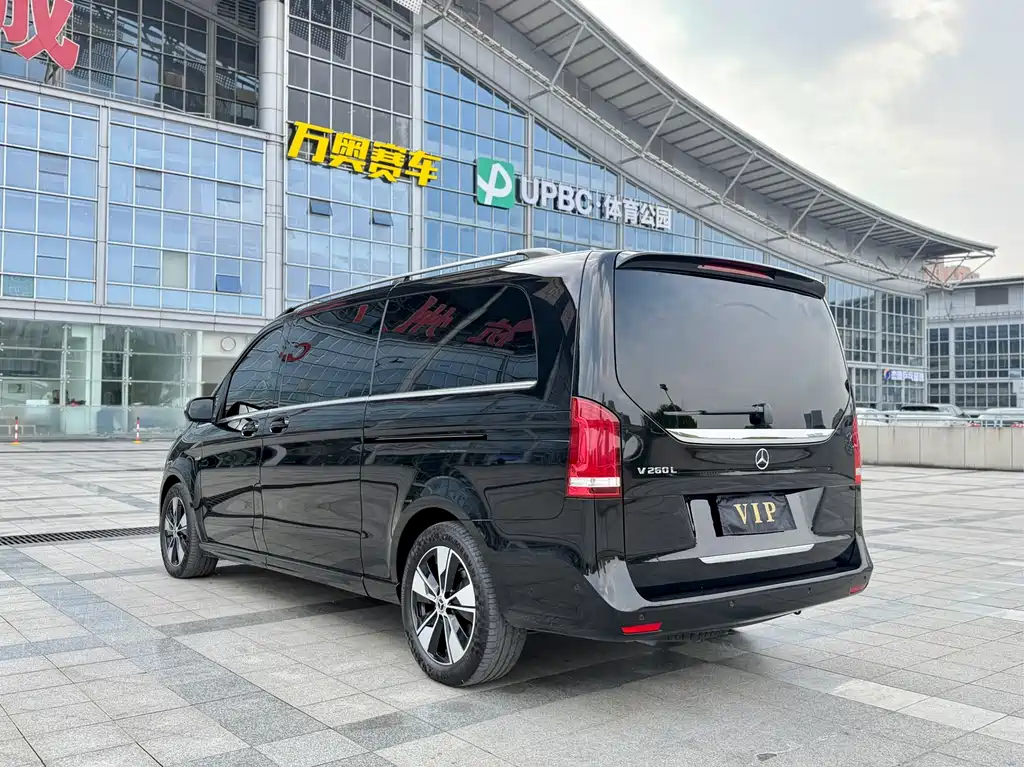 MERCEDES-BENZ V CLASS