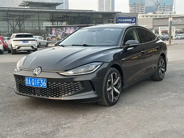 VOLKSWAGEN LINGDU