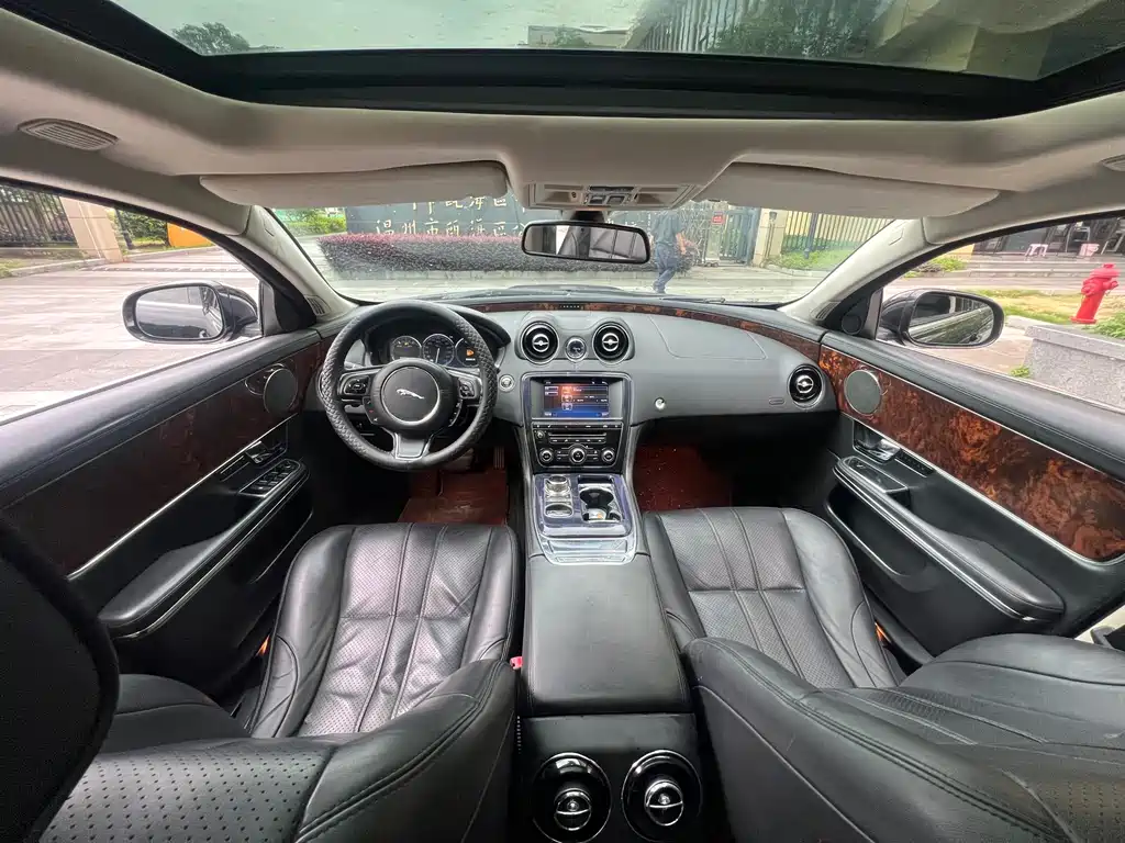 Jaguar XJ 2012 XJL 3.0