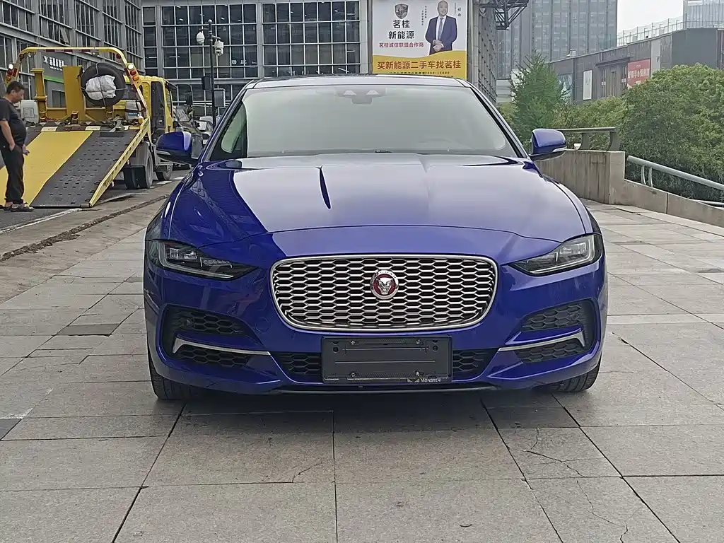 Jaguar XEL - фото 2
