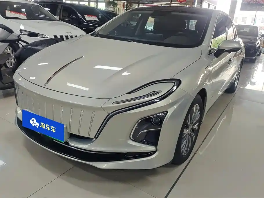 Hongqi Hongqi E-QM5 2023